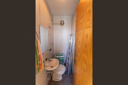 Apartamento à venda com 145m², 4 quartos e 2 vagasBanheiro de Serviço