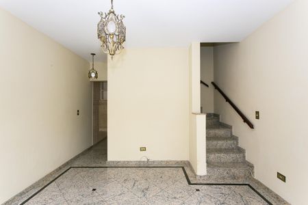 Casa de condomínio à venda com 75m², 2 quartos e 3 vagasSala