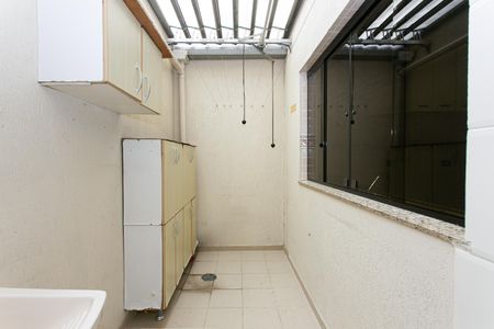 Casa de condomínio à venda com 75m², 2 quartos e 3 vagasÁrea de Serviço