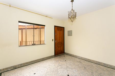 Casa de condomínio à venda com 75m², 2 quartos e 3 vagasSala
