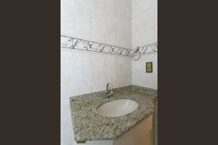 Casa de condomínio à venda com 75m², 2 quartos e 3 vagasBanheiro da Suíte 2