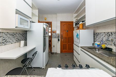Apartamento à venda com 85m², 3 quartos e 1 vagaCozinha