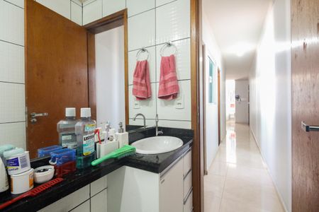 Apartamento à venda com 45m², 2 quartos e 1 vagaBanheiro 