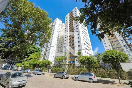 Apartamento à venda com 86m², 3 quartos e 1 vaga Apartamento à venda com 86m², 3 quartos e 1 vagaFachada