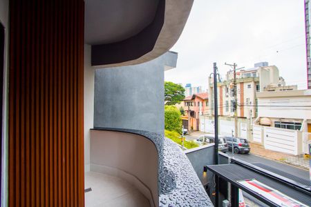 Casa à venda com 262m², 3 quartos e 3 vagasVaranda do quarto 1