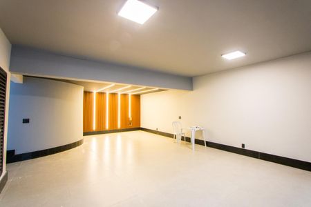 Casa à venda com 262m², 3 quartos e 3 vagasGaragem