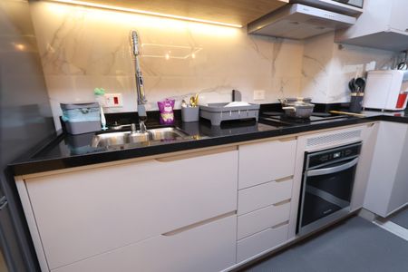 Apartamento à venda com 91m², 2 quartos e 2 vagasCozinha