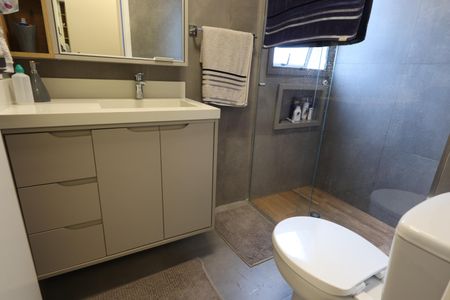 Apartamento à venda com 91m², 2 quartos e 2 vagasBanheiro da Suíte