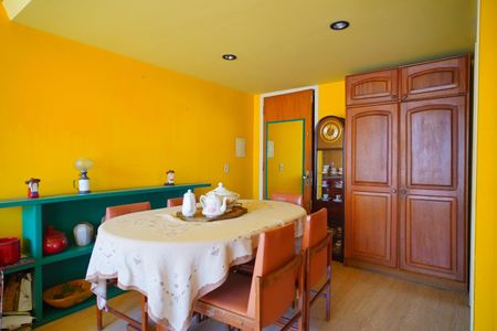 Sala  de apartamento para alugar com 1 quarto, 50m² em Floresta, Porto Alegre