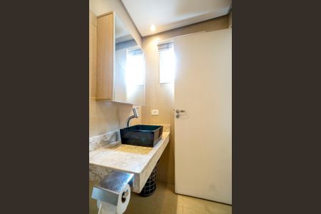 Casa à venda com 184m², 5 quartos e 3 vagasBanheiro da suíte 04