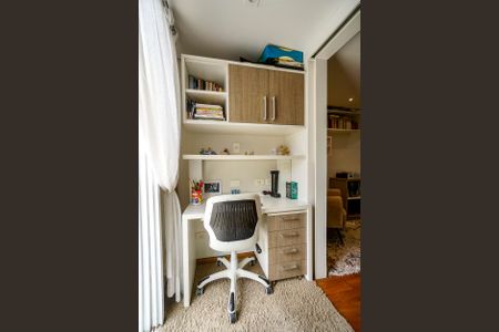 Casa à venda com 184m², 5 quartos e 3 vagasEscritório da suíte 05