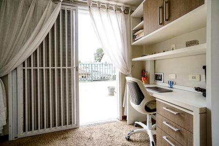 Casa à venda com 184m², 5 quartos e 3 vagasEscritório da suíte 05