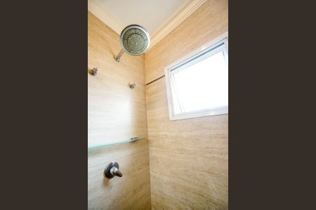 Casa à venda com 184m², 5 quartos e 3 vagasChuveiro