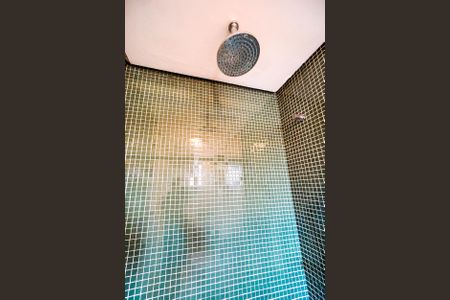 Casa à venda com 184m², 5 quartos e 3 vagasChuveiro