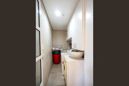 Casa à venda com 184m², 5 quartos e 3 vagasÁrea de serviço