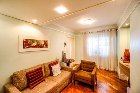 Casa à venda com 184m², 5 quartos e 3 vagasSala de estar