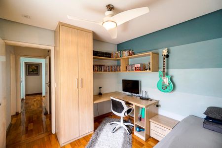 Casa à venda com 184m², 5 quartos e 3 vagasSuíte 04