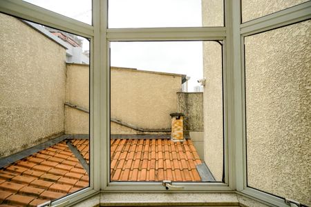 Casa à venda com 184m², 5 quartos e 3 vagasVista da suíte 04