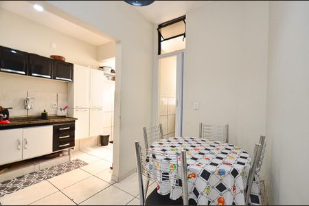 Apartamento à venda com 85m², 2 quartos e sem vagaCozinha 