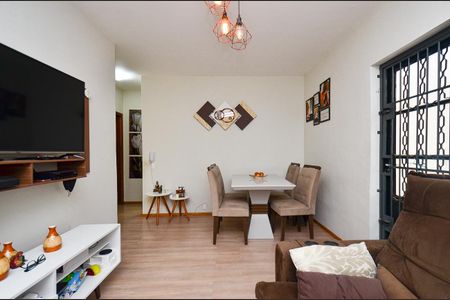 Apartamento à venda com 85m², 2 quartos e sem vagaSala