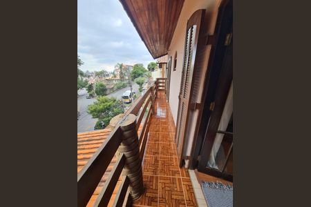 Casa à venda com 240m², 5 quartos e 5 vagas