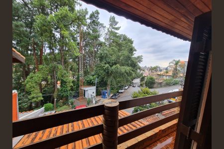 Casa à venda com 240m², 5 quartos e 5 vagas