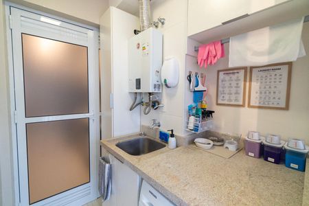 Apartamento à venda com 64m², 2 quartos e 1 vagaÁrea de Serviço