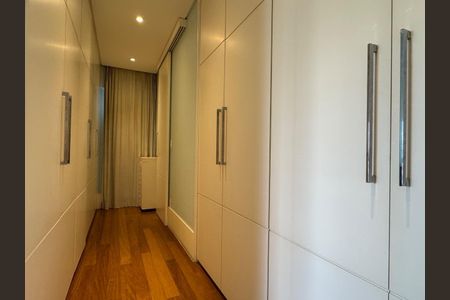 Apartamento à venda com 211m², 4 quartos e 3 vagasFoto 11