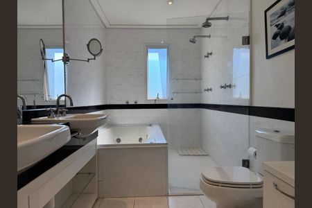 Apartamento à venda com 211m², 4 quartos e 3 vagasFoto 13