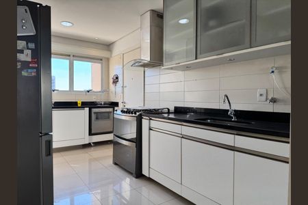 Apartamento à venda com 211m², 4 quartos e 3 vagasFoto 08