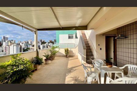 Apartamento à venda com 260m², 4 quartos e 2 vagasTerraço