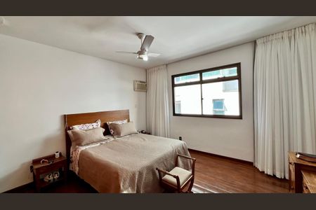 Apartamento à venda com 260m², 4 quartos e 2 vagasQuarto 1