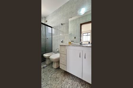 Apartamento à venda com 260m², 4 quartos e 2 vagasBanheiro 2