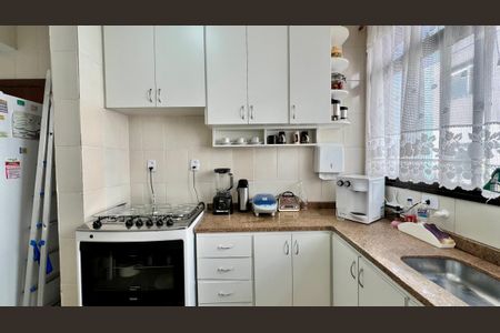 Apartamento à venda com 260m², 4 quartos e 2 vagasCozinha