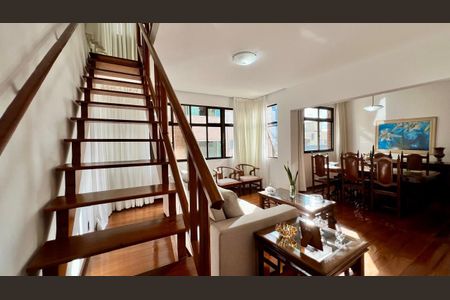 Apartamento à venda com 260m², 4 quartos e 2 vagasSala