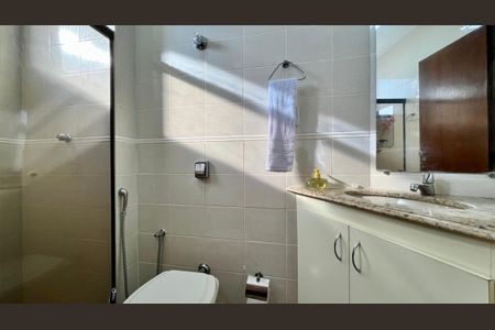 Apartamento à venda com 260m², 4 quartos e 2 vagasBanheiro 2