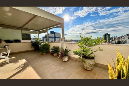 Apartamento à venda com 260m², 4 quartos e 2 vagasTerraço