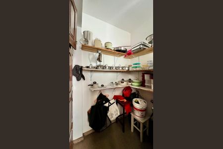 Apartamento à venda com 260m², 4 quartos e 2 vagasQuarto de Serviço