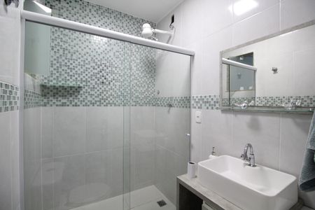 Casa de condomínio à venda com 350m², 4 quartos e 2 vagasBanheiro Social