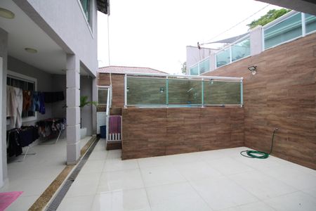 Casa de condomínio à venda com 350m², 4 quartos e 2 vagasÁrea Externa