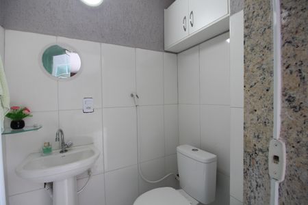 Casa de condomínio à venda com 350m², 4 quartos e 2 vagasLavabo Externo