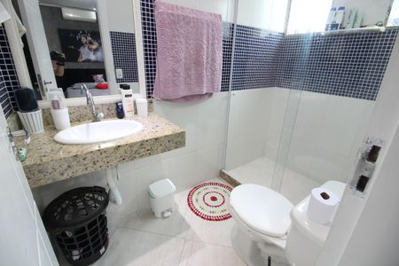 Casa de condomínio à venda com 350m², 4 quartos e 2 vagasQuarto 3 - Banheiro