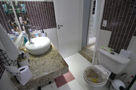 Casa de condomínio à venda com 350m², 4 quartos e 2 vagasQuarto 4 - Banheiro
