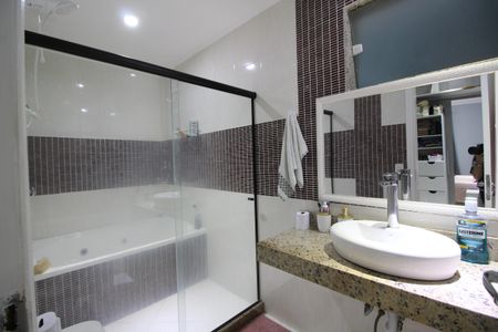 Casa de condomínio à venda com 350m², 4 quartos e 2 vagasQuarto 4 - Banheiro