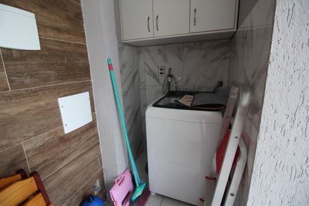 Casa de condomínio à venda com 350m², 4 quartos e 2 vagasÁrea de Serviço