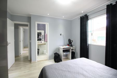 Casa de condomínio à venda com 350m², 4 quartos e 2 vagasQuarto 3 - Suíte