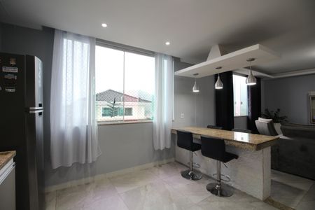 Casa de condomínio à venda com 350m², 4 quartos e 2 vagasCozinha