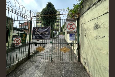 Apartamento à venda com 65m², 2 quartos e 1 vagaFachada + Placa