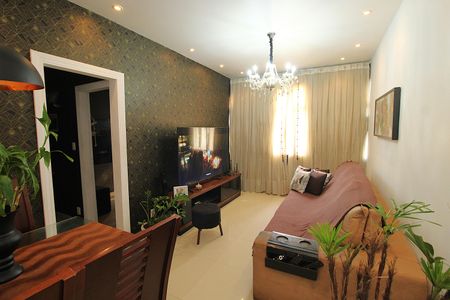 Apartamento à venda com 65m², 2 quartos e 1 vagaSala