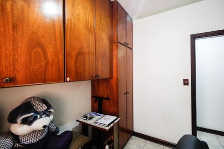 Casa à venda com 248m², 3 quartos e 2 vagasQuarto 2